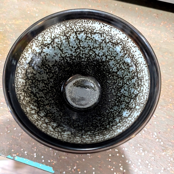 Gorgeous ceramic bowl - Picture 2 of 5